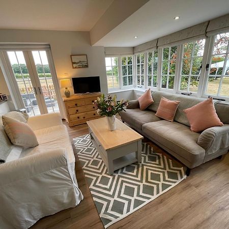 피터스필드 Garden Flat Near Goodwood With Stunning Views 아파트 외부 사진